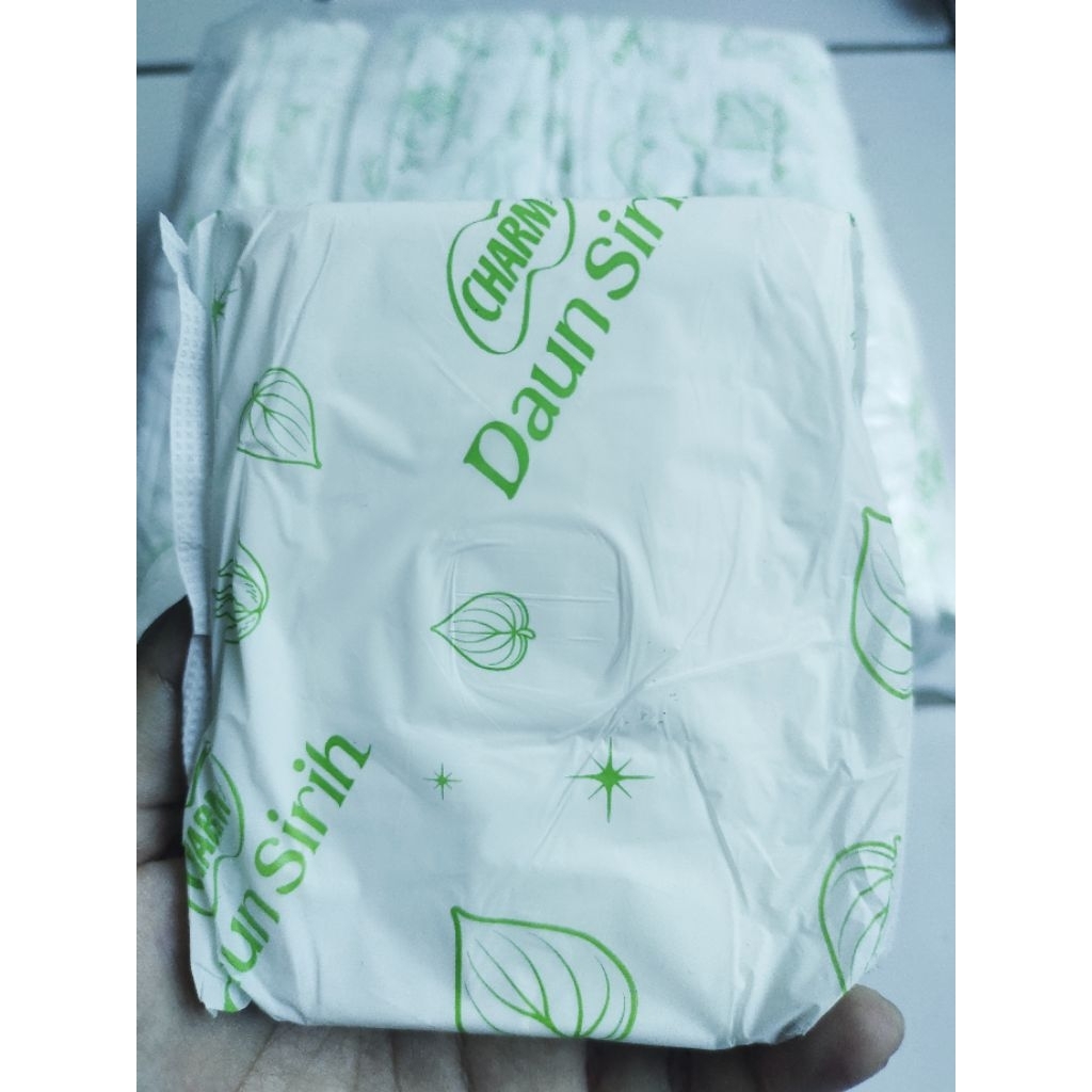 Charm pembalut daun sirih 29cm repack isi 50pcs/pack