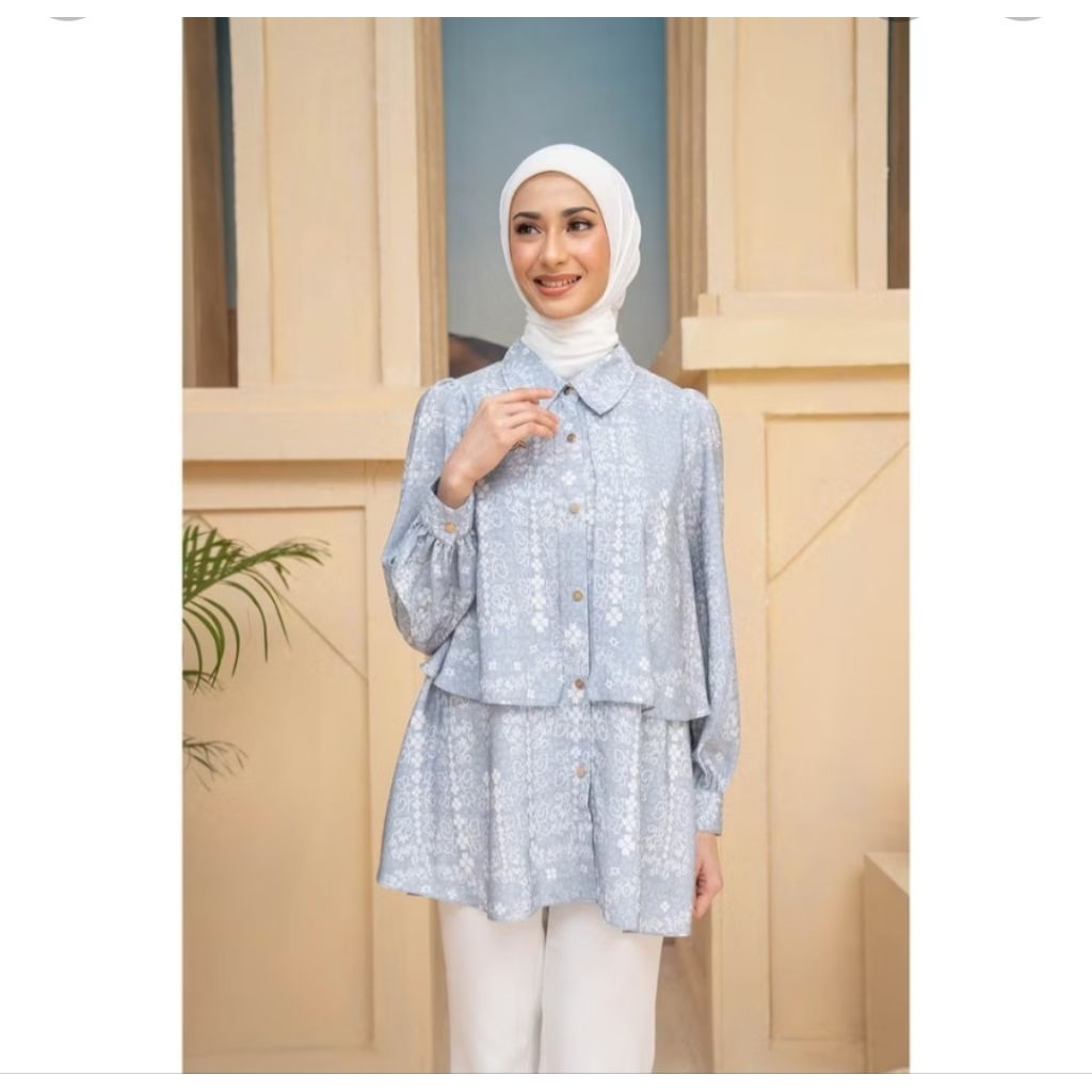 PRELOVED WEARING KLAMBY  MALQAF SHIRT BLUE SHIVER WEARING KLAMBY SIZE L