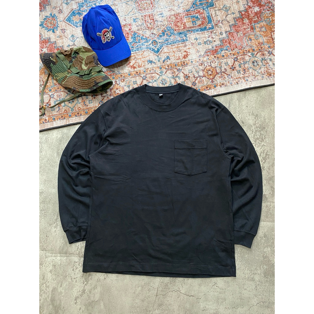 LONGSLEEVE BLANK UNIQLO BASIC POCKET