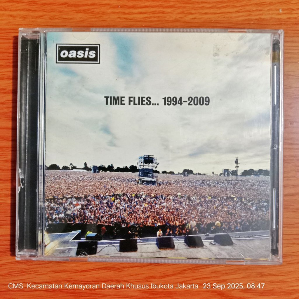 CD Original Oasis Time Flies... 1994-2009