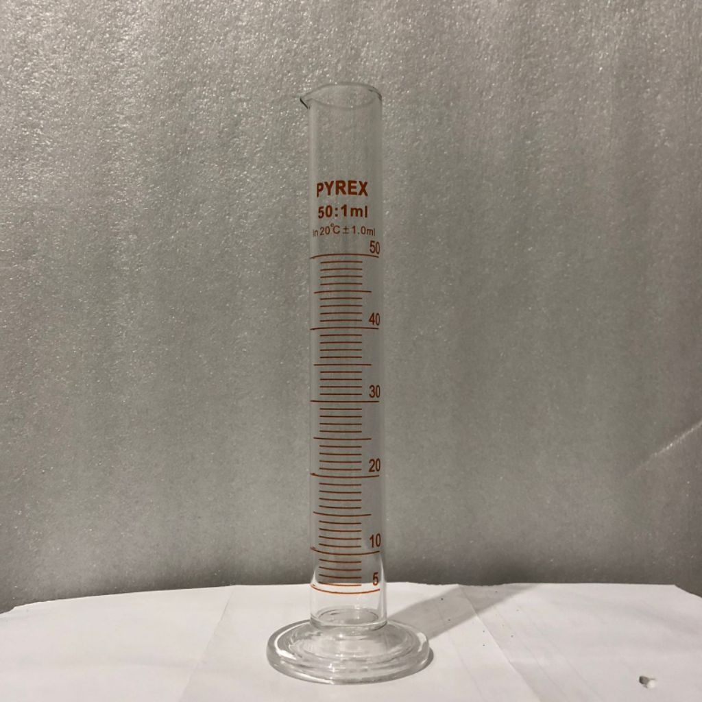 gelas ukur 50 ml pyrex.