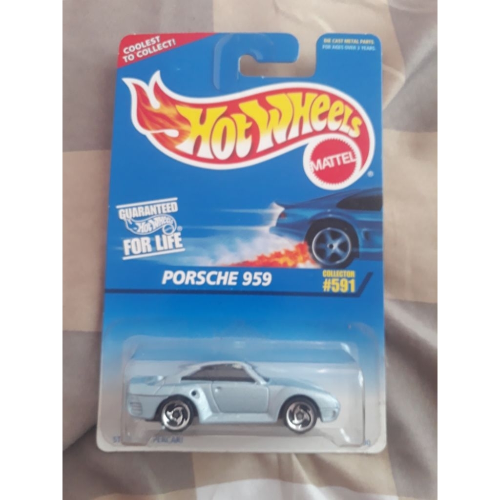 hot wheels porsche 959 blue card