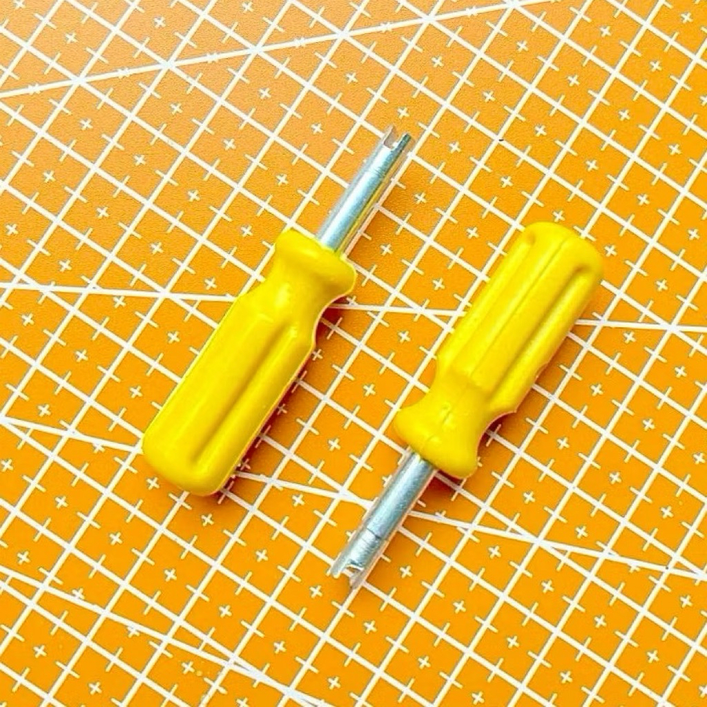 OBENG PENTIL Alat Kunci Pembuka Pentil Ban Motor Mobil Truk Model Obeng