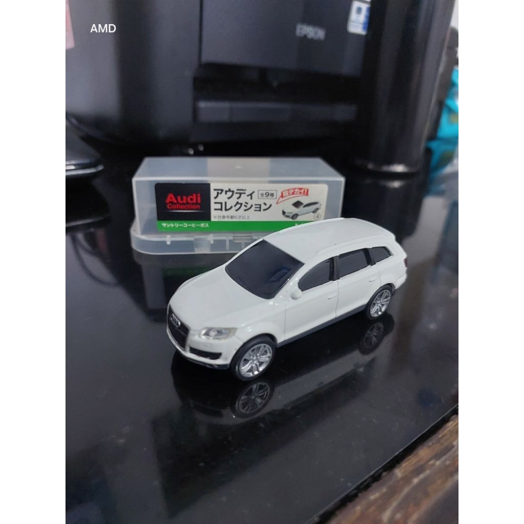 Diecast audi q7 suntory coffee boss diecast skala 60 ban karet pullback