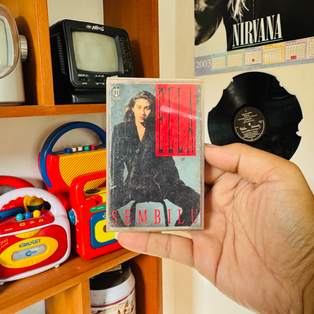 Kaset Pita / Tape / Walkman Ella Sembilu Original 100% Berfungsi / Tested Indonesia Luar Campur