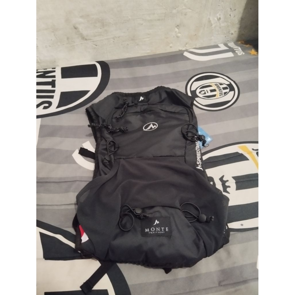 HYDROPACK MONTE EQUIPMENT SPEEDTRAIL 12