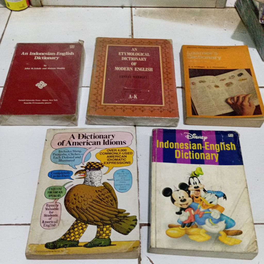 ORIGINAL AN INDONESIAN - ENGLISH DICTIONARY / AN  ETYMOLOGICAL DICTIONARY OF MODERN ENGLISH / LEARNE