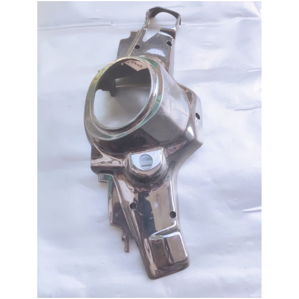Batok lampu bawah Ori Suzuki RC80