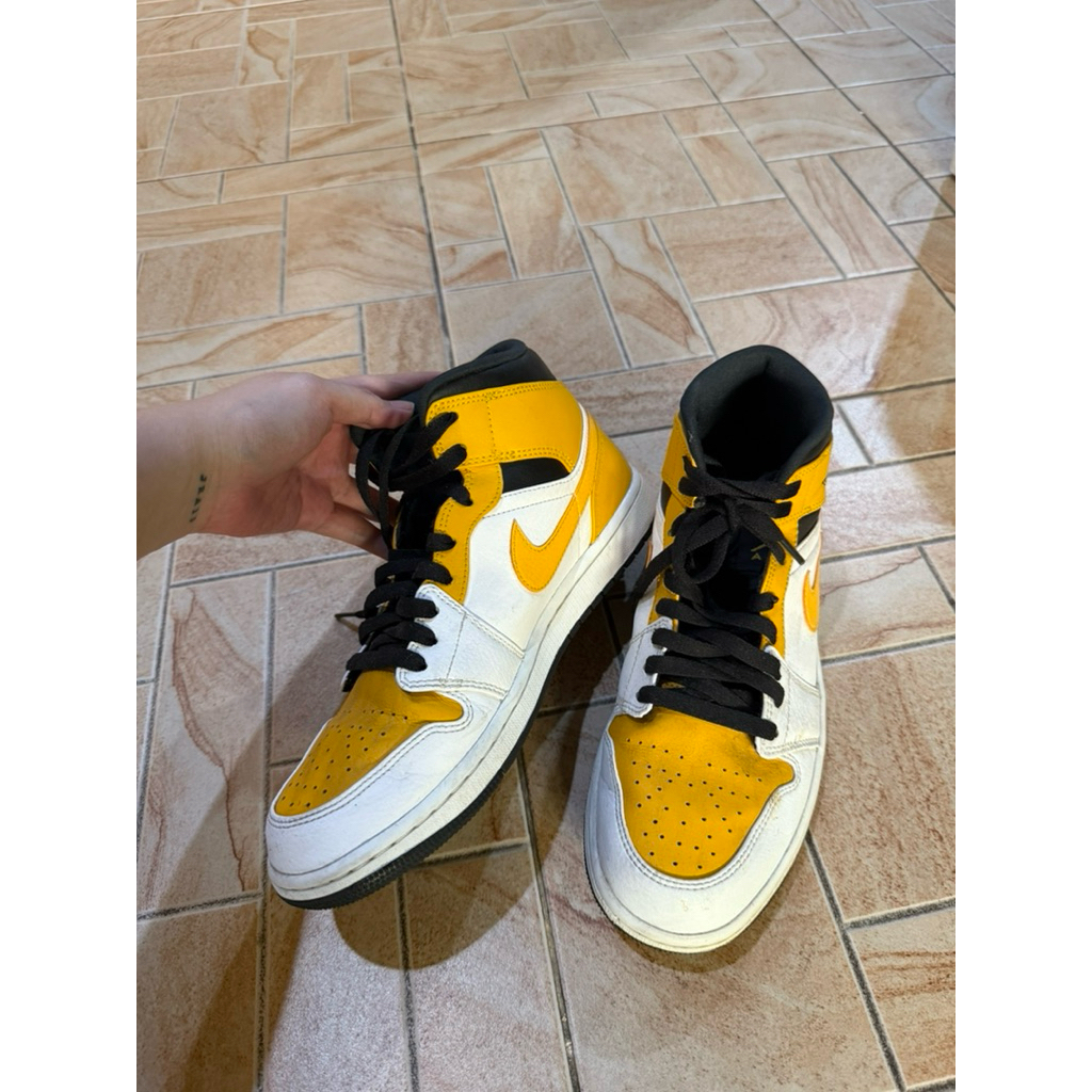 nike air jordan kuning original 100% ukuran 42