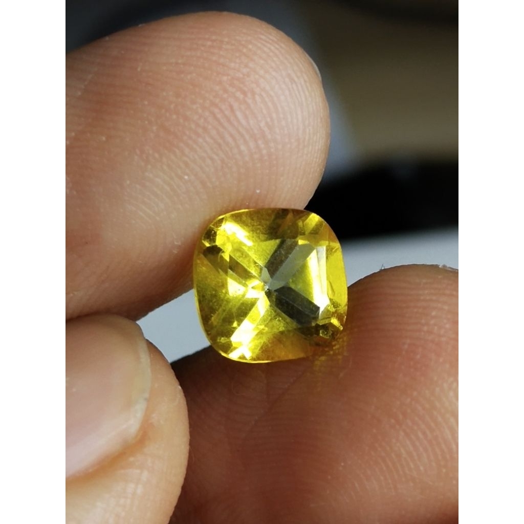 Natural Imperial Yellow Topaz Memo 8 x 8 x 5.1 mm 2.4 Ct Kuning Square Cushion Cutting YGL 1542