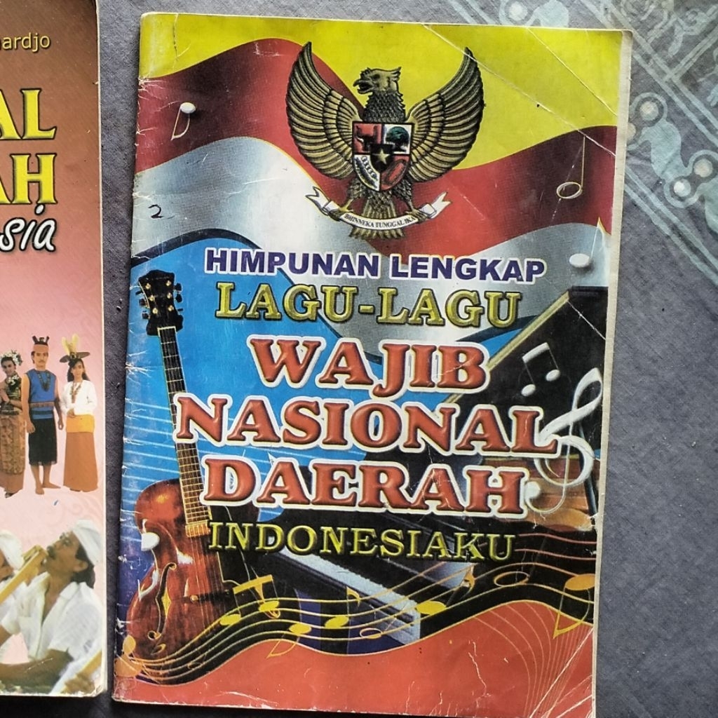Buku Bekas Kumpulan Lagu Nasional dan Daerah Indonesia Not Angka Not Balok