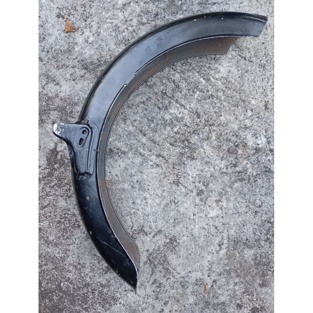 Spakbor belakang Suzuki A 100