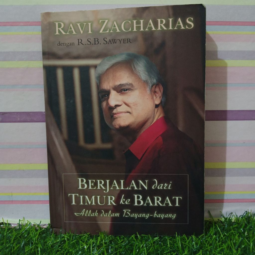 Buku Perjalanan dari timur ke barat - Allah dalam Bayang bayang