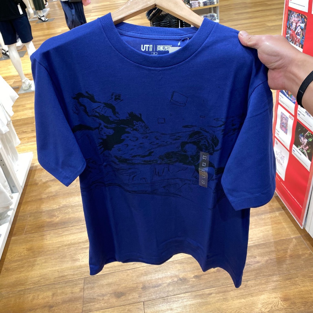 Jastip. Tshirt Uniqlo X One Piece (MAN)