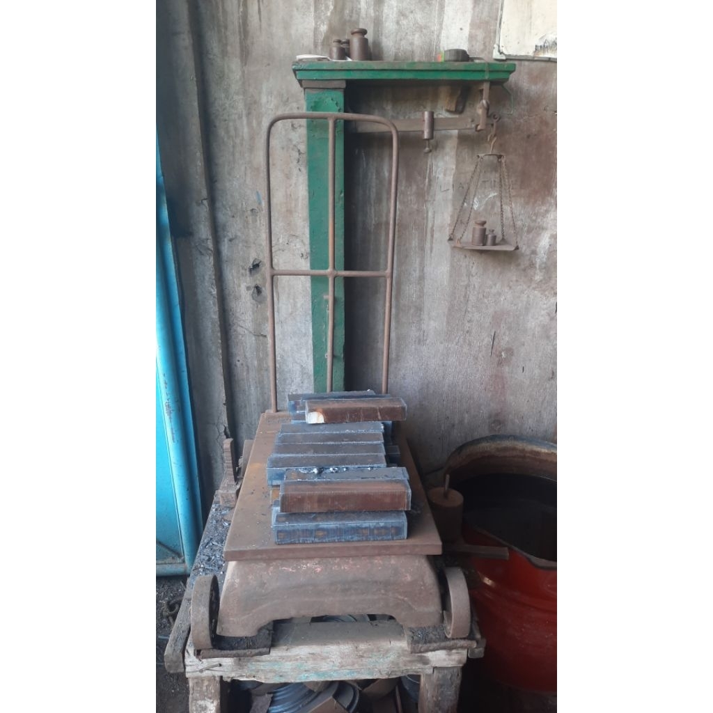 Besi plat kotak tebal 50mm 50mm x 250mm 1pcs