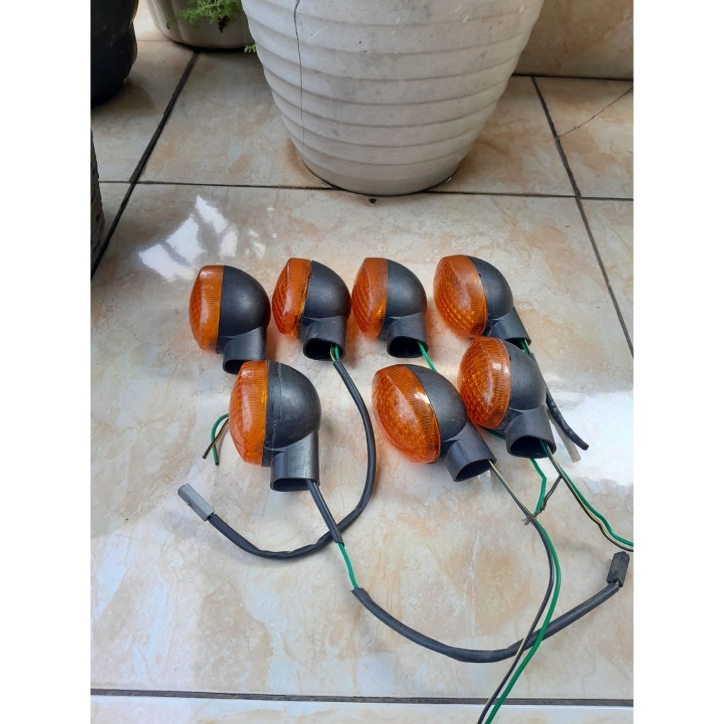 MIKA SEIN KAWAZAKI KLX W 175 ORIGINAL BEKAS  COPOTAN MOTOR