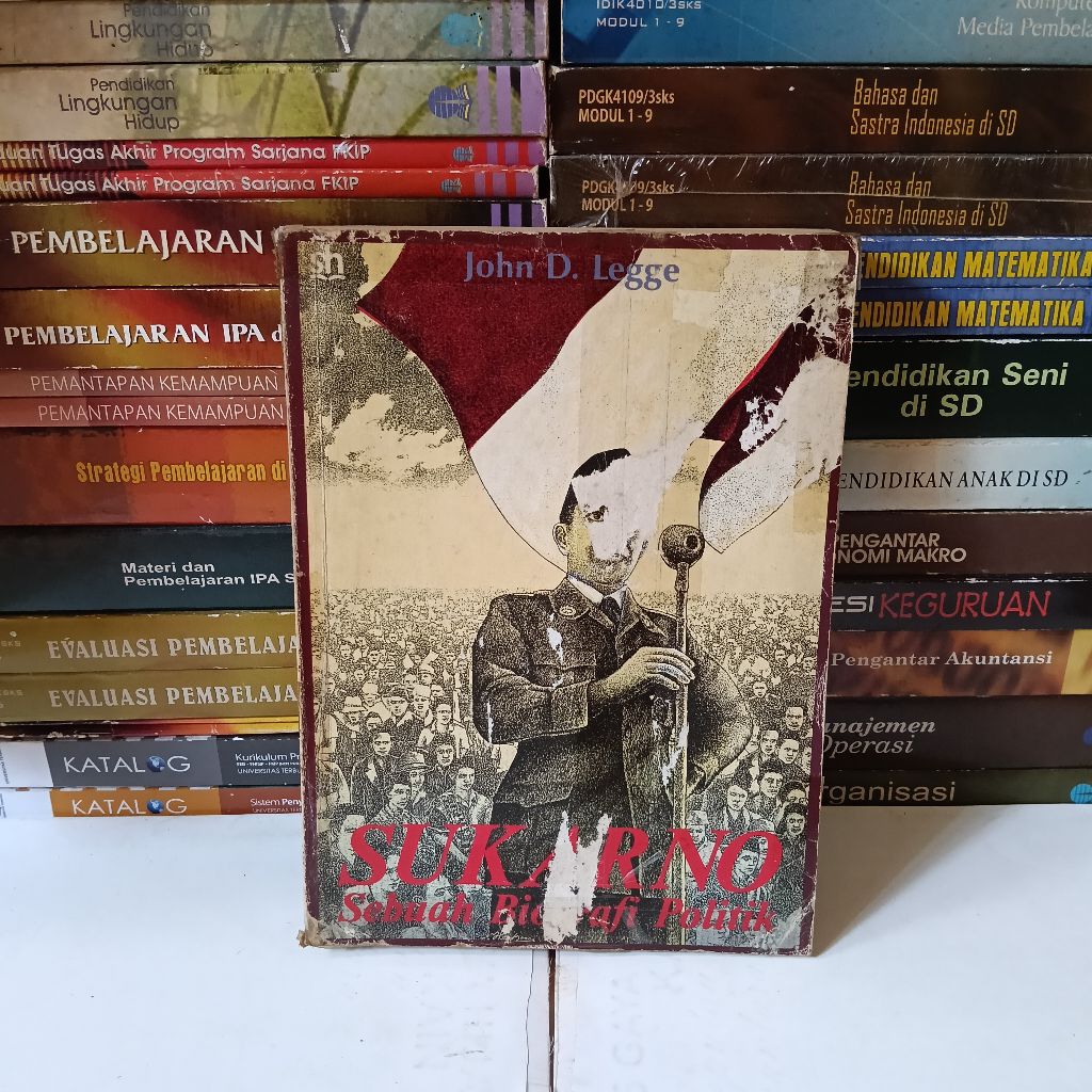 SUKARNO SEBUAH BIOGRAFI POLITIK
