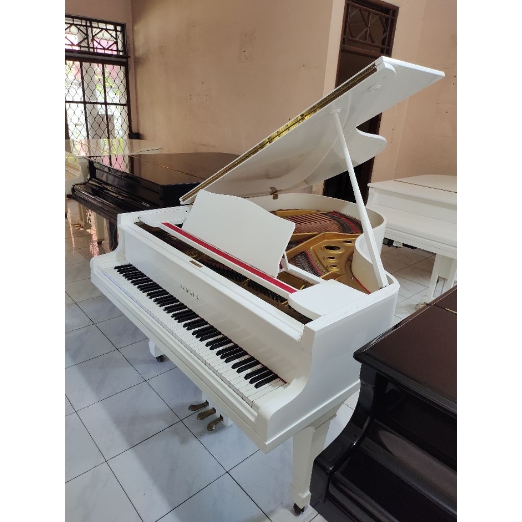 Grand Piano Yamaha G2 Nippon Gakki Putih Jepang