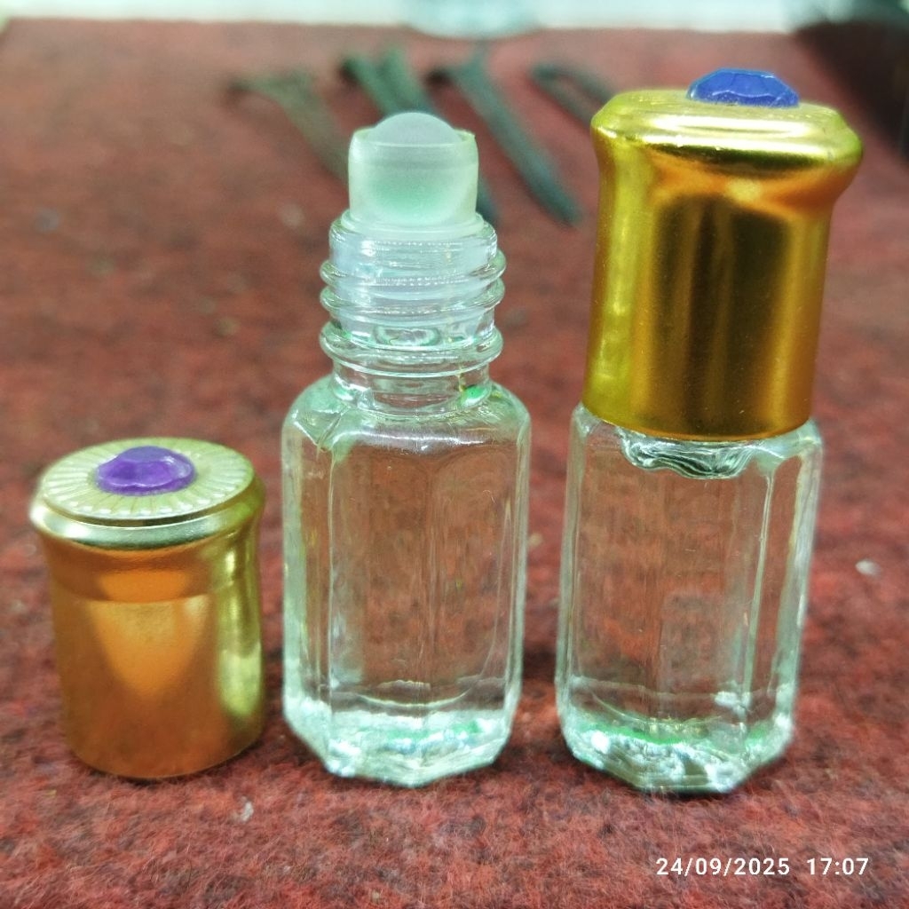 MINYAK CENDANA KERATON