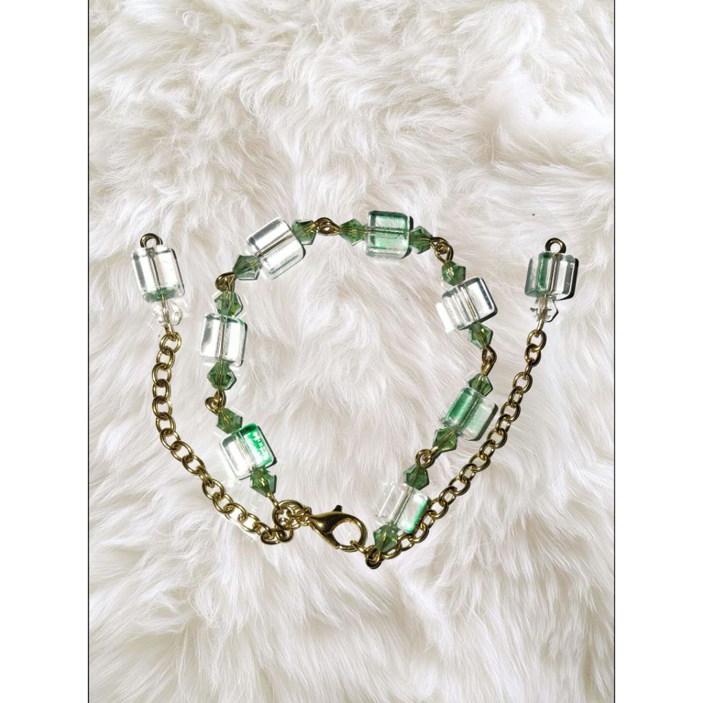 Gelang Kristal Kotak Hijau Rantai Emas Fashion Wanita