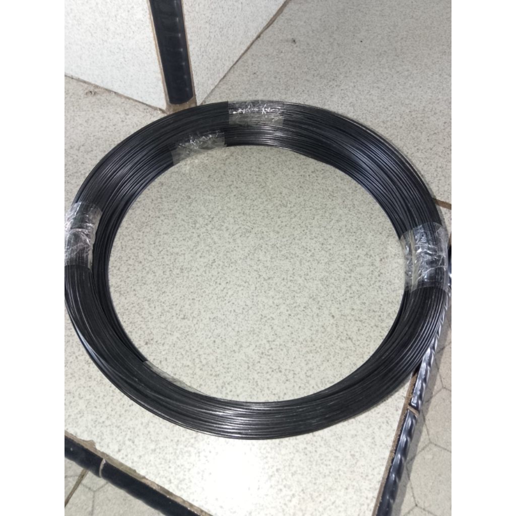 jeruji fiber hitam 1,5mm 5mtr