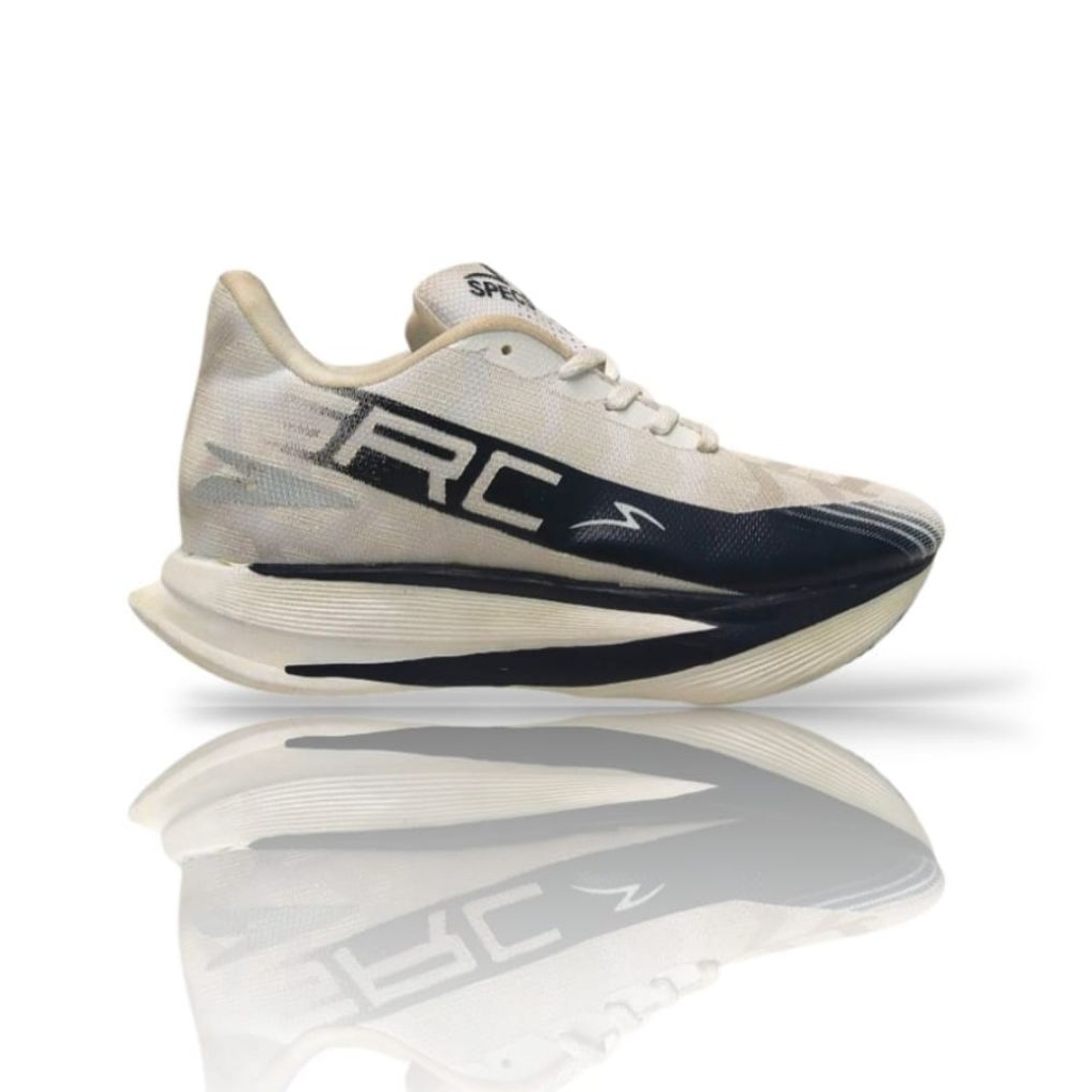 Sepatu Running Specs SRC White Black Pria Terlaris / Sepatu Lari Pria Specs  SRC Original
