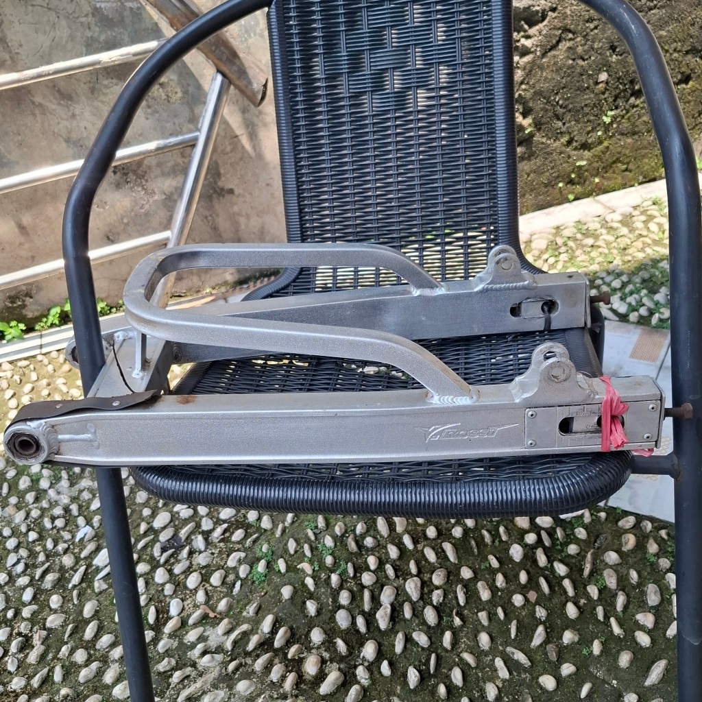 Swing arm v rossi untuk rx king rx master cobra silver copotan rx king