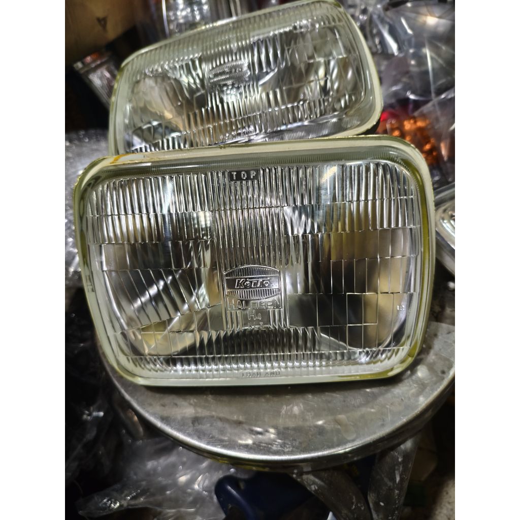 lampu depan/headlamp traf gt/kijang kapsul/L300/feroza original koito
