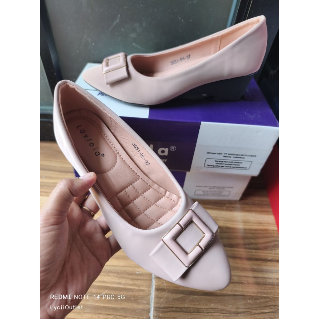 sepatu kerja laviola terbaru