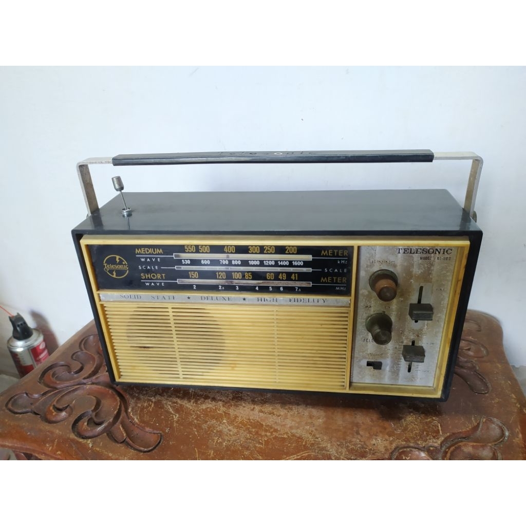 Radio Telesonic Jadul Radio Mati/Hanya Pajangan Original Vintage
