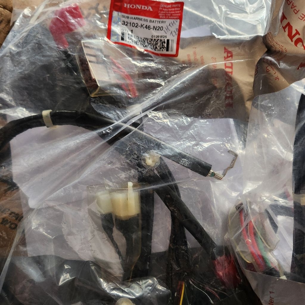 kabel rumah skring aki vario 110 esp stater halus original ahm 32102k46N20