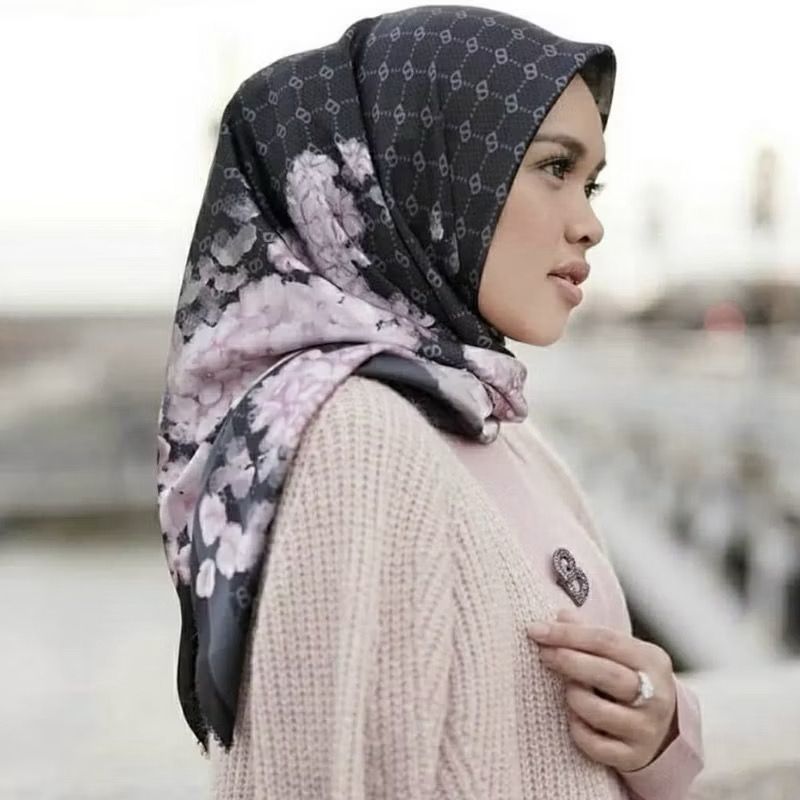 Buttonscarves Hydrangea Series - Hijab Premium Mewah Elegan