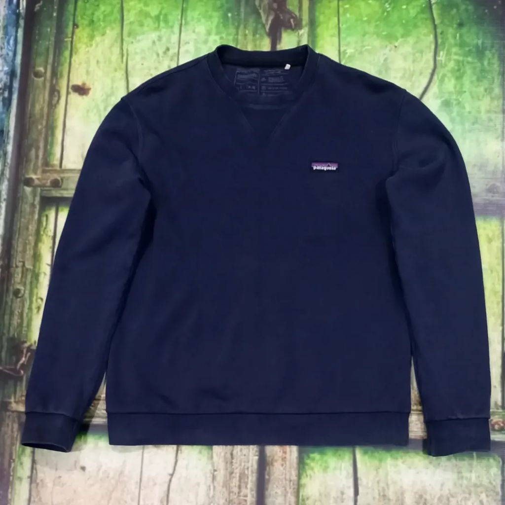 crewneck PATAGONIA tebal navy size L casual bagus ORIGINAL