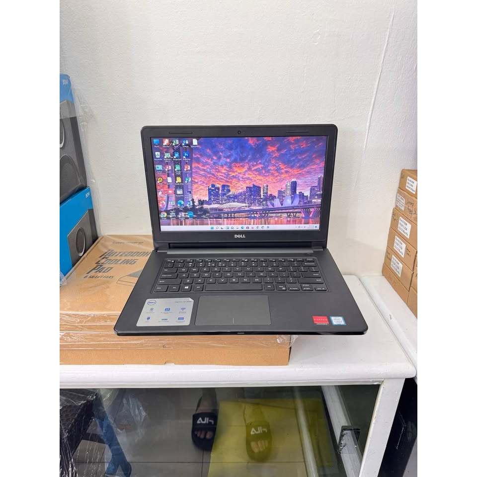 LAPTOP SEKEN DELL INSPIRON 14-3467 CORE I5 GEN7 DOUBLE VGA RAM 8GB SSD 256 GB