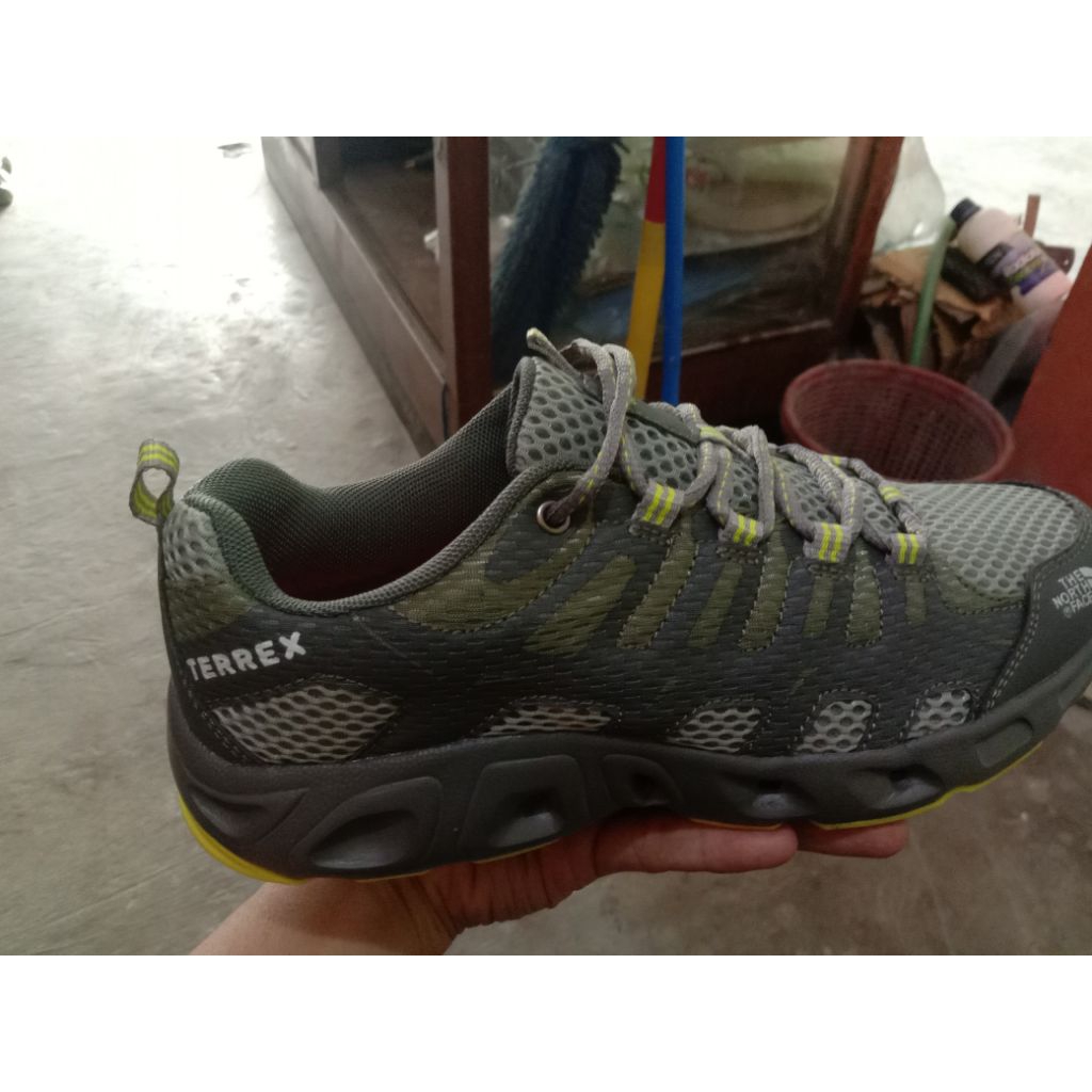 sepatu Trail Running/Hiking TNF Terrex