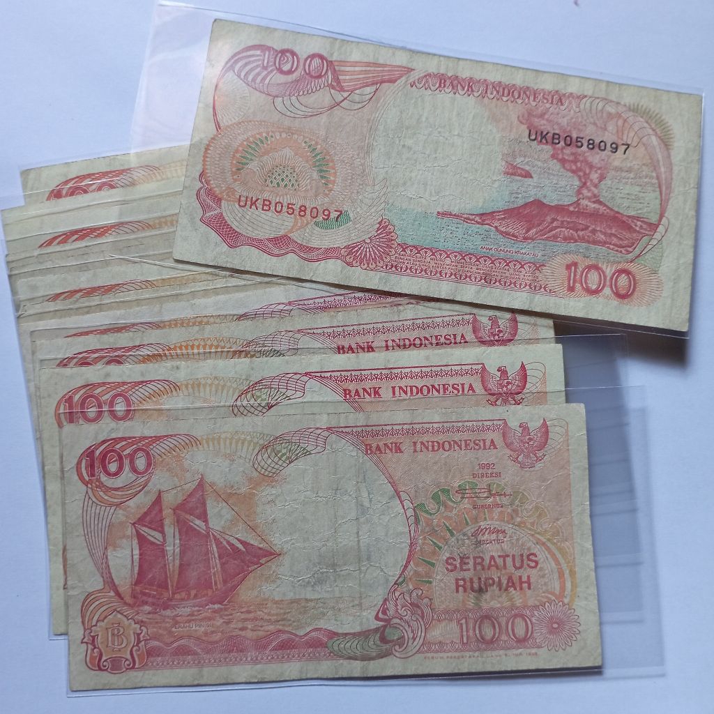 100 rupiah uang kertas pinisi tahun 1992 bekas asli
