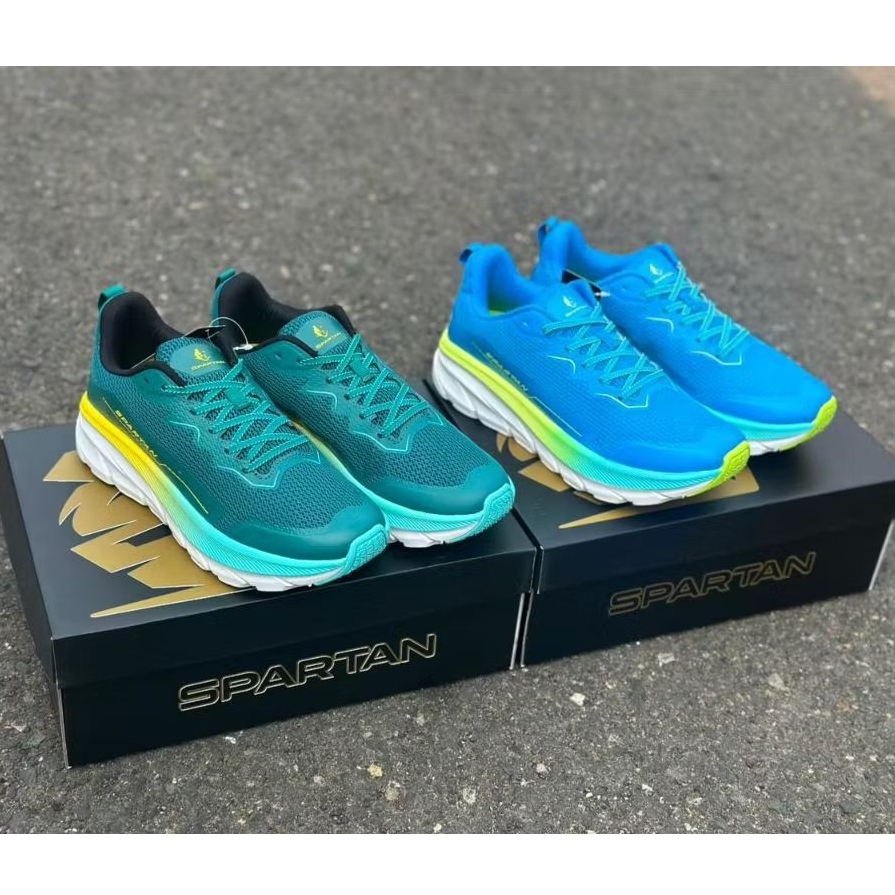 SEPATU OLAHRAGA SPARTAN.
