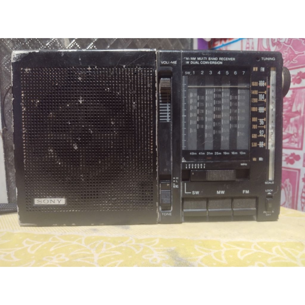 radio Sony icf 7600AW bekas (baca deskripsi)