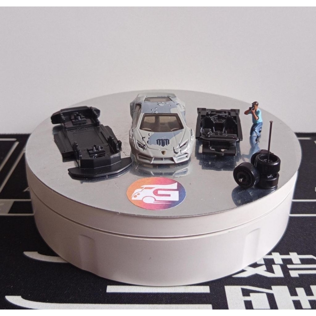 Hot wheels premium lamborghini huracan LBWK unspun