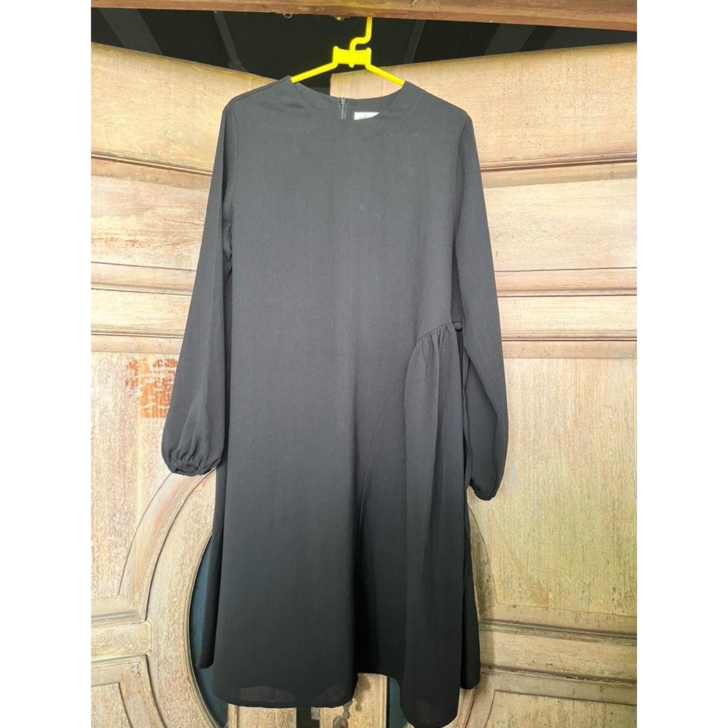 preloved tunic eddera hitam