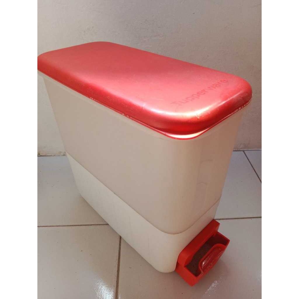 preloved rice box Tupperware