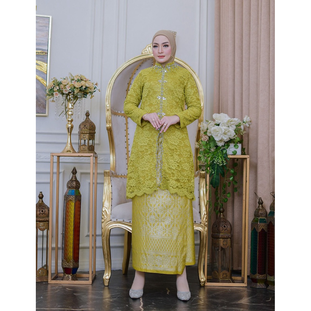 Kebaya brukat mika ziqzaq/kebaya terbaru/kebaya brukat modern/stelan kebaya pesta/stelan kebaya sera