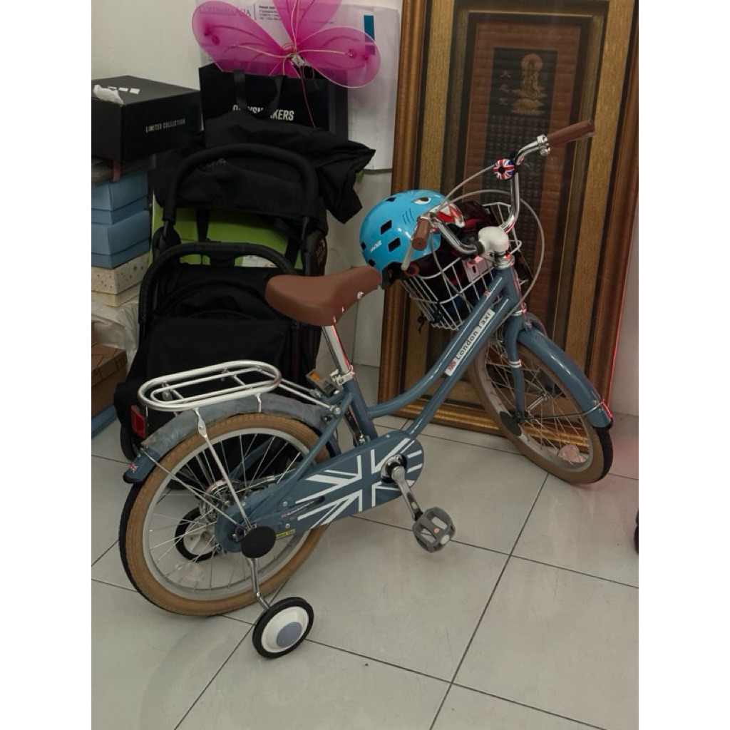 Preloved 99%like new london taxi 18inch Blue Gray MEDAN Only