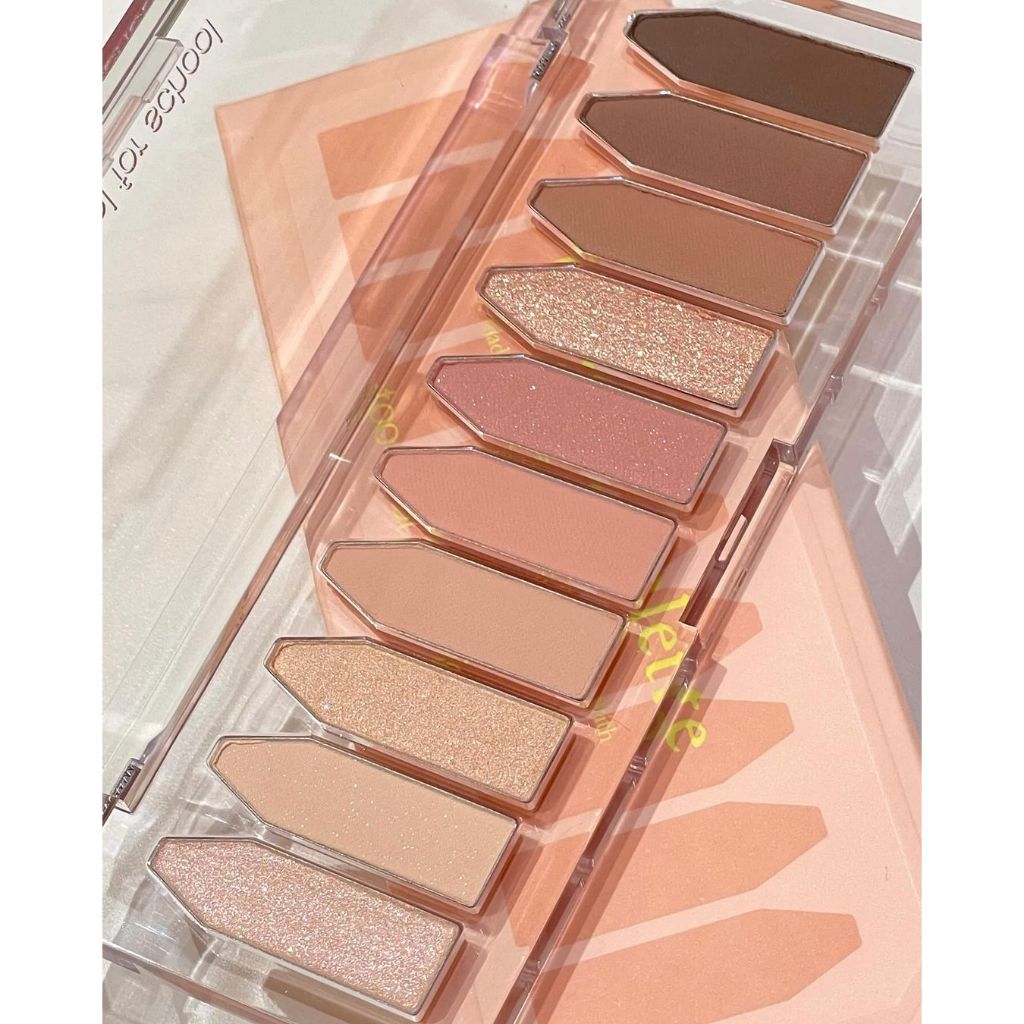 Too Cool for School Frottage Palette eyeshadow