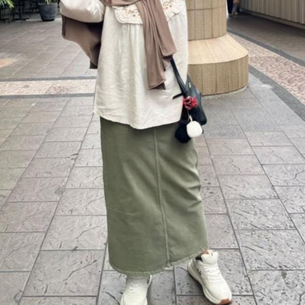 (PRELOVED) M&B MISCHA BRANDON JEANS Rok Panjang A-Line Denim Katun Wanita High Waist Kualitas Bagus 