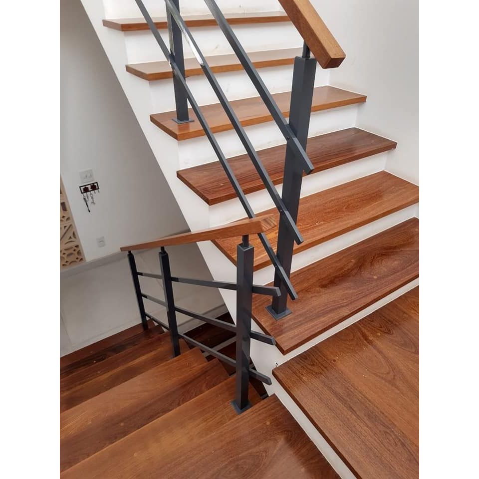 railing tangga minimalis kayu