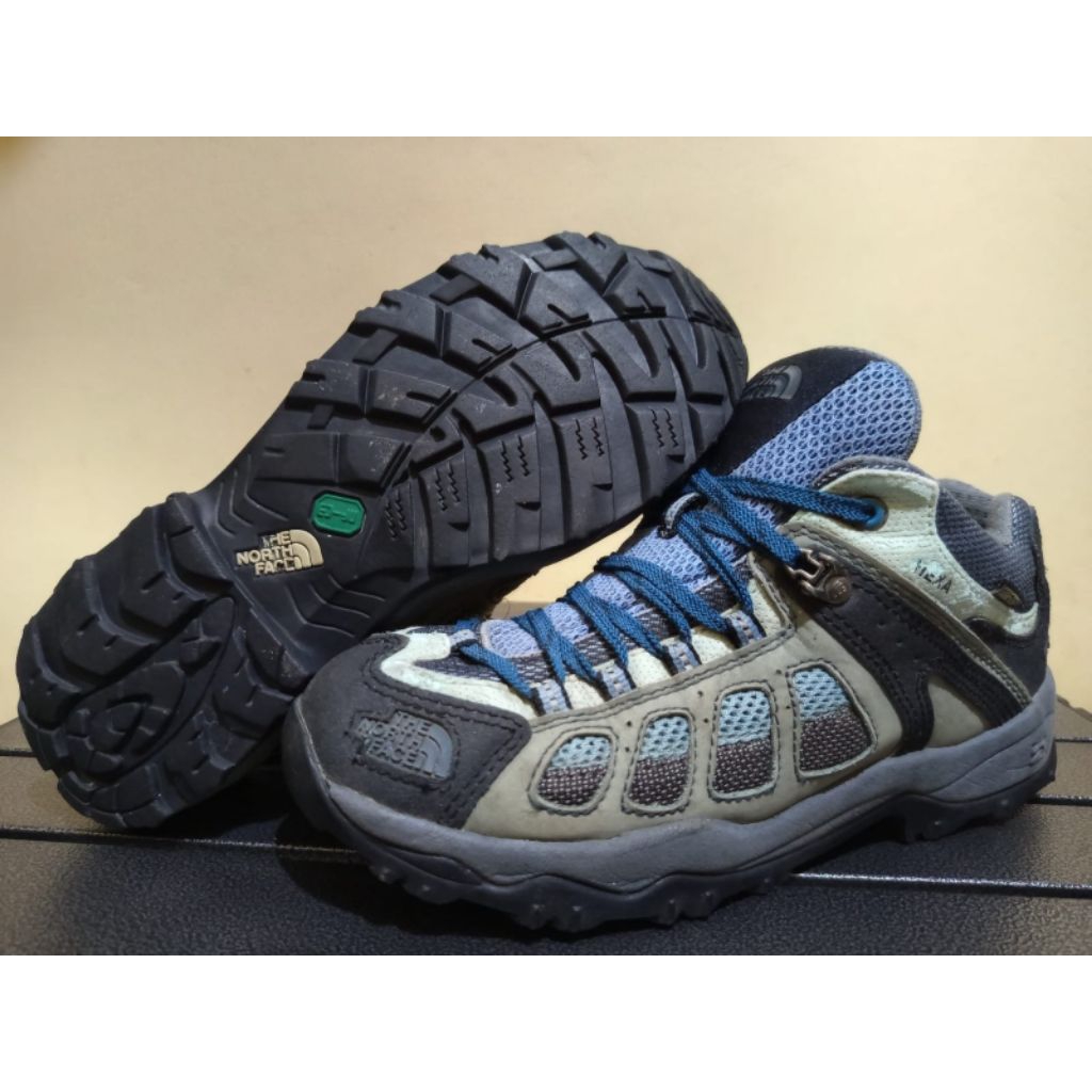 sepatu outdoor thrifting the north face