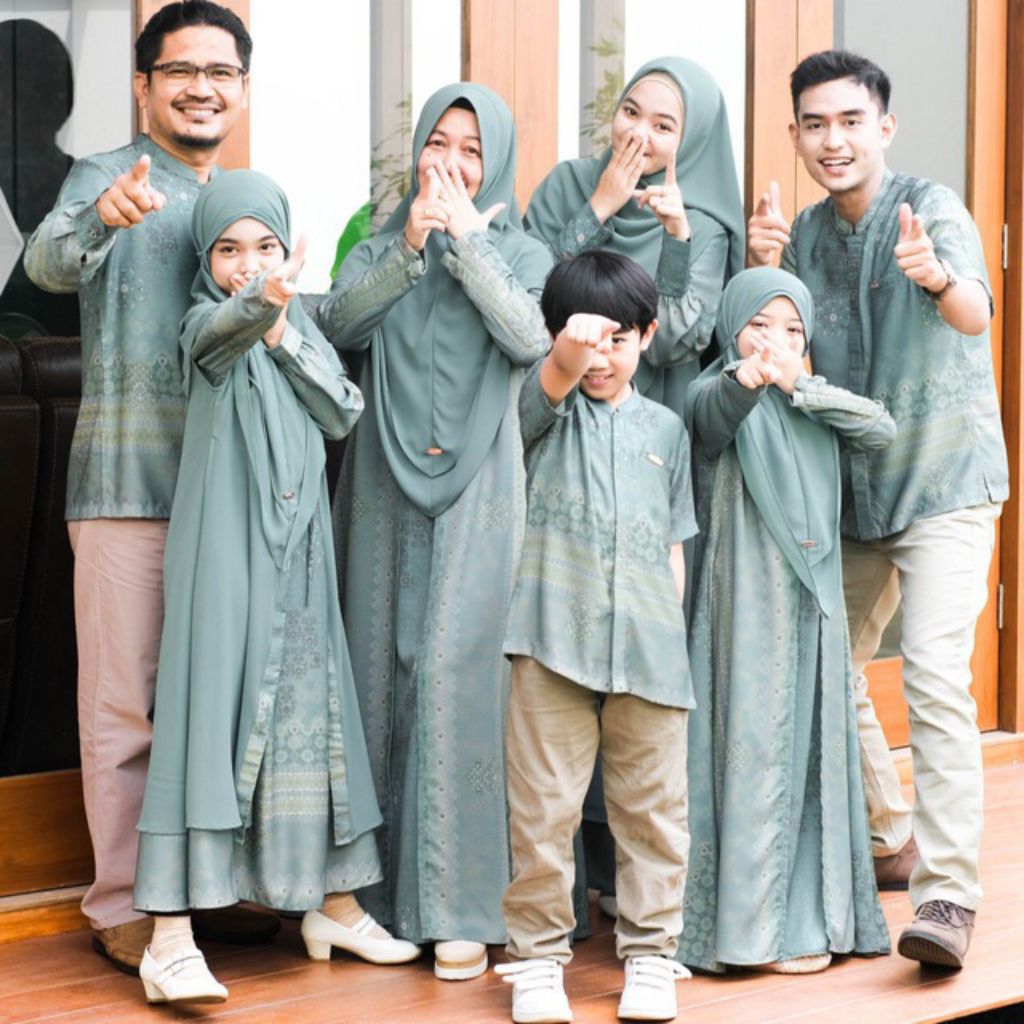 UWAIS HIJAB Ummaya Dress // Umar Koko // Family Series