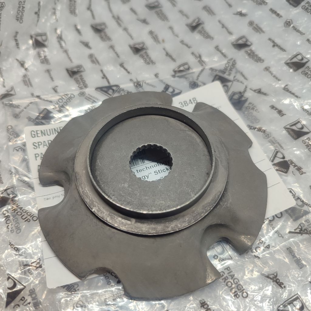 Tutup Variator CVT Vespa Matic LX S LXV Sprint Primavera 150cc