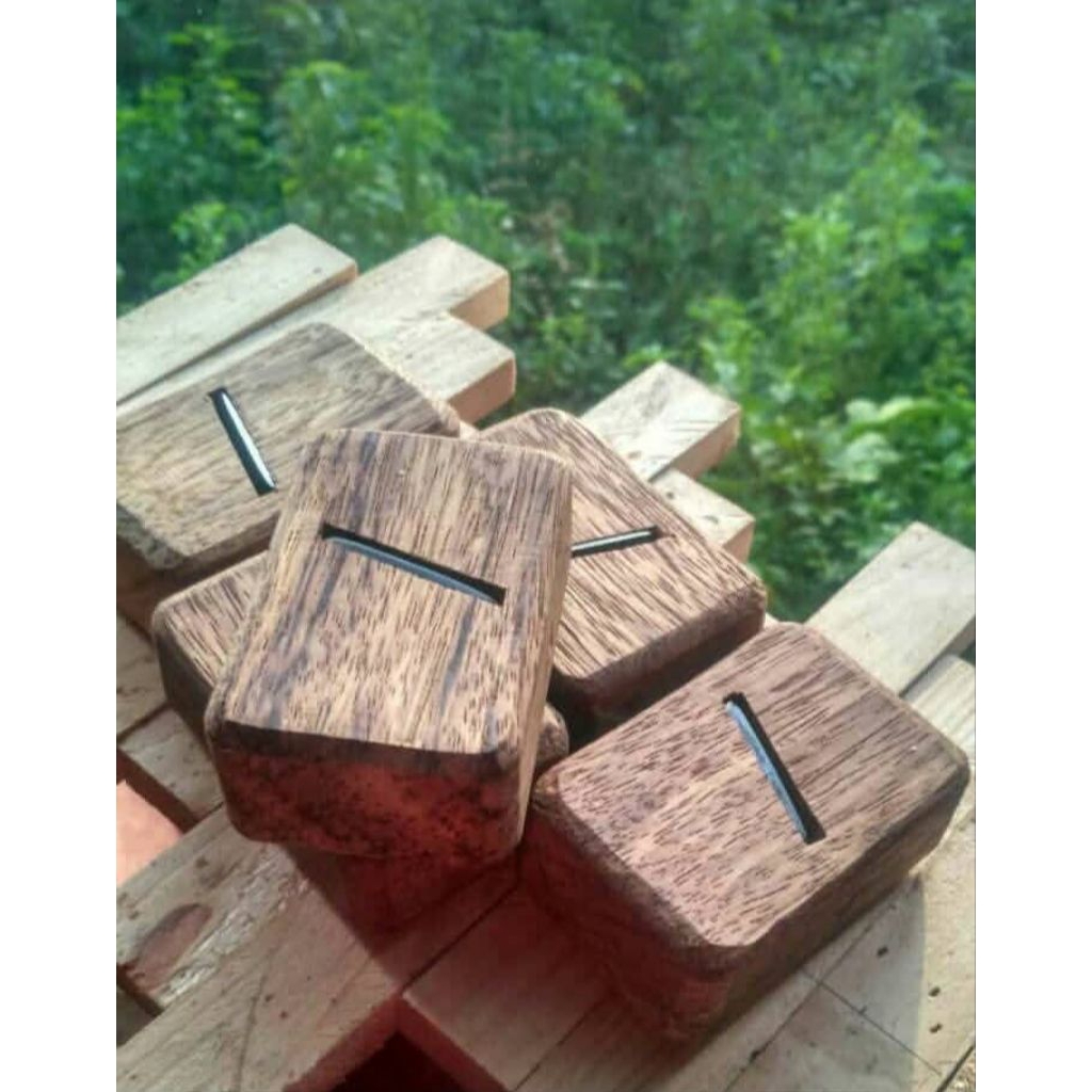 alat kupas kulit ari kelapa